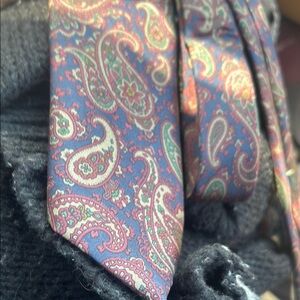 Vintage Oscar De la Rente paisley Silk Tie in Blue and Burgundy